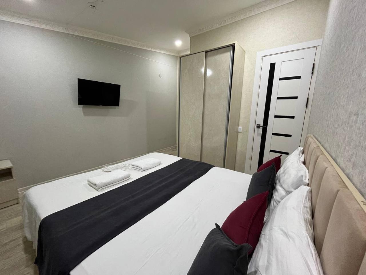 Fenix Hotel Tashkent Esterno foto