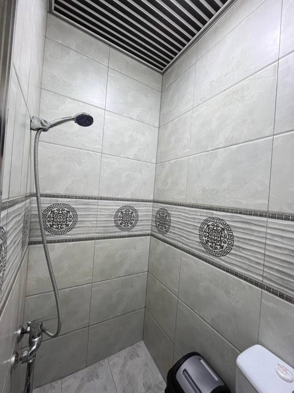 Fenix Hotel Tashkent Esterno foto