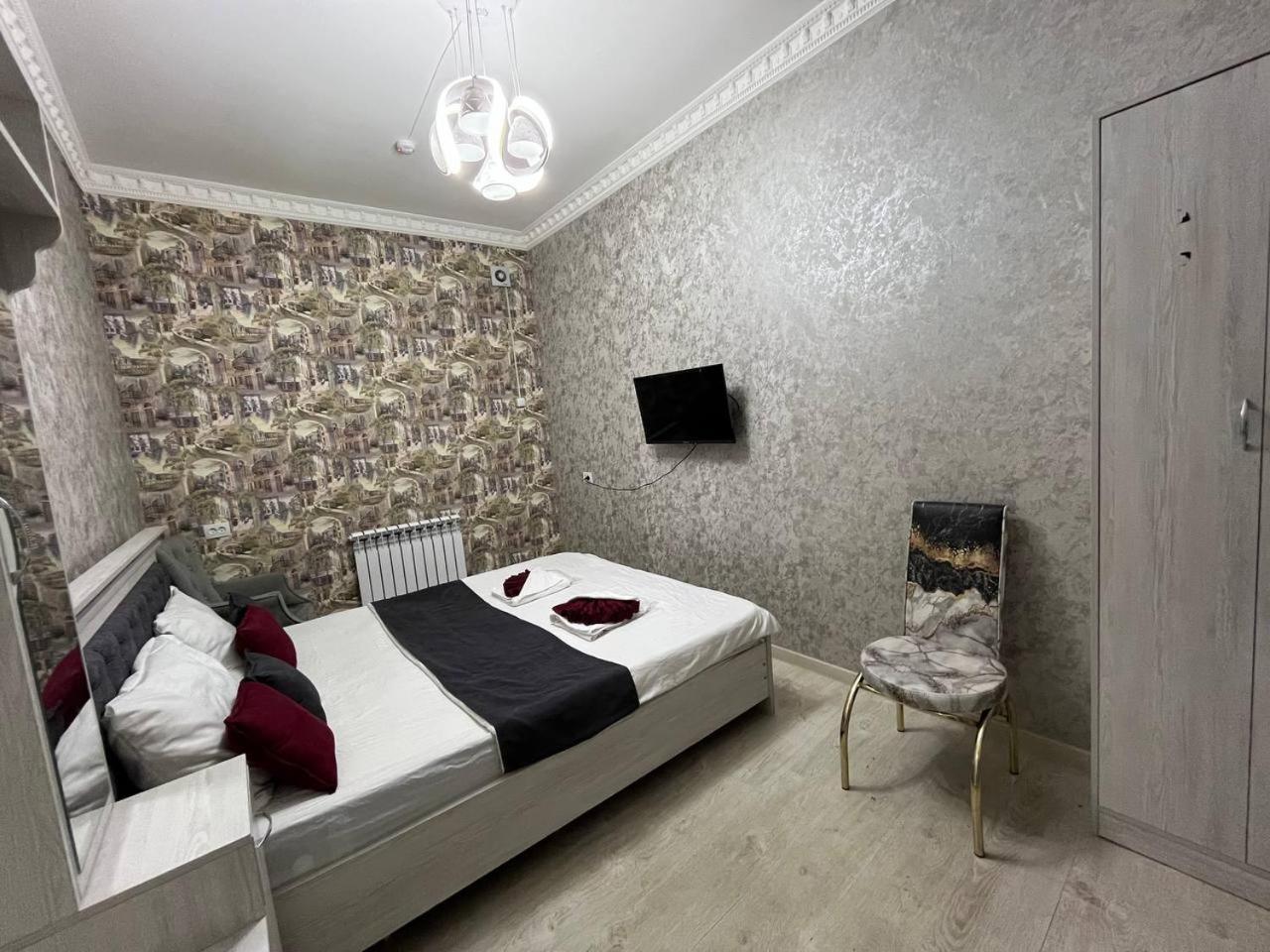 Fenix Hotel Tashkent Esterno foto