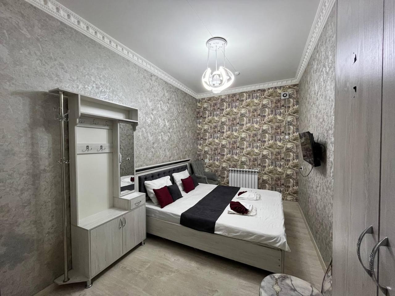 Fenix Hotel Tashkent Esterno foto